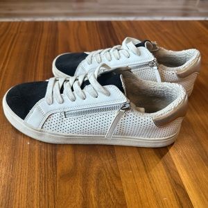 Steve Madden Sneakers
